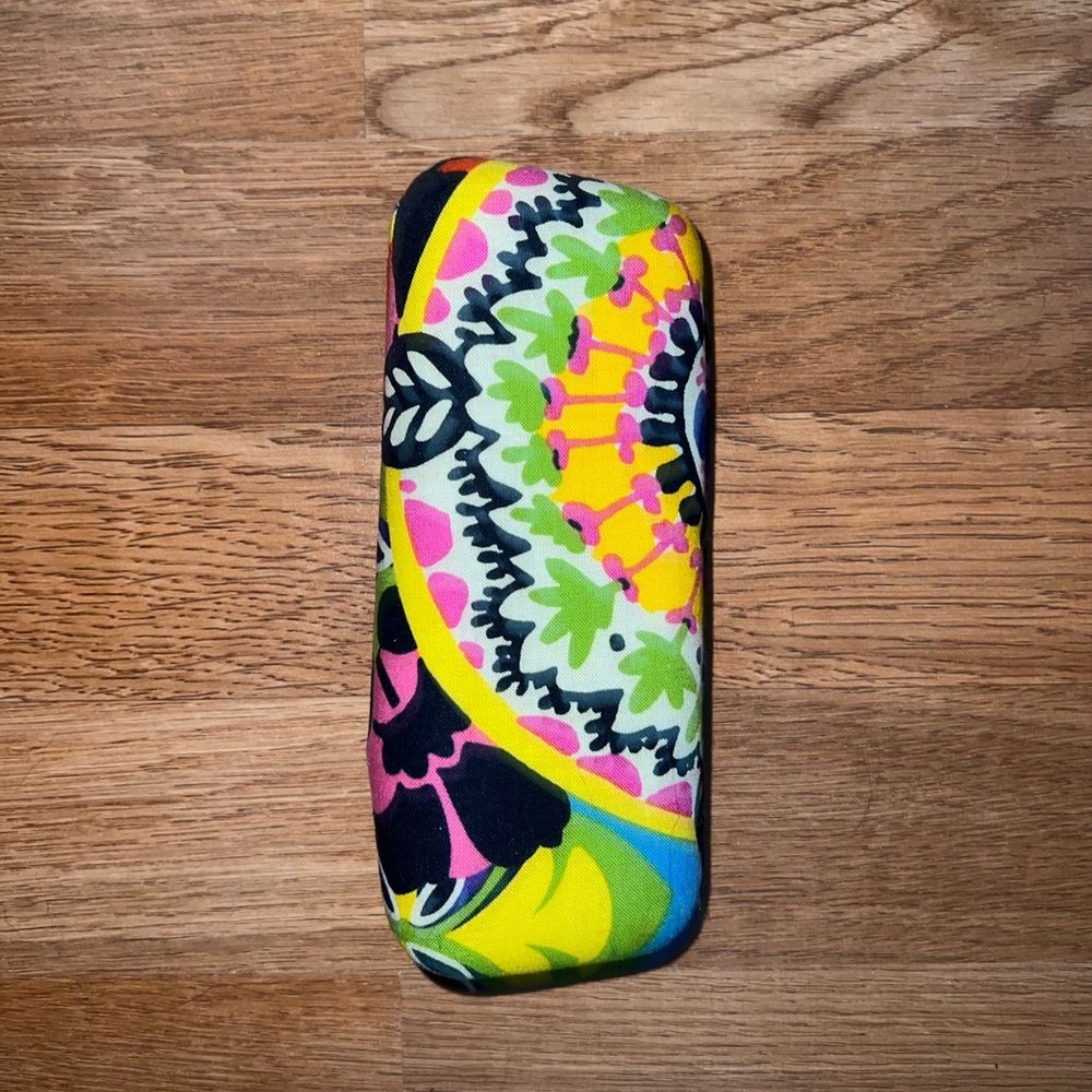 Vera Bradley Hard Clamshell Eye Glasses Sunglasses Case Floral Medallion